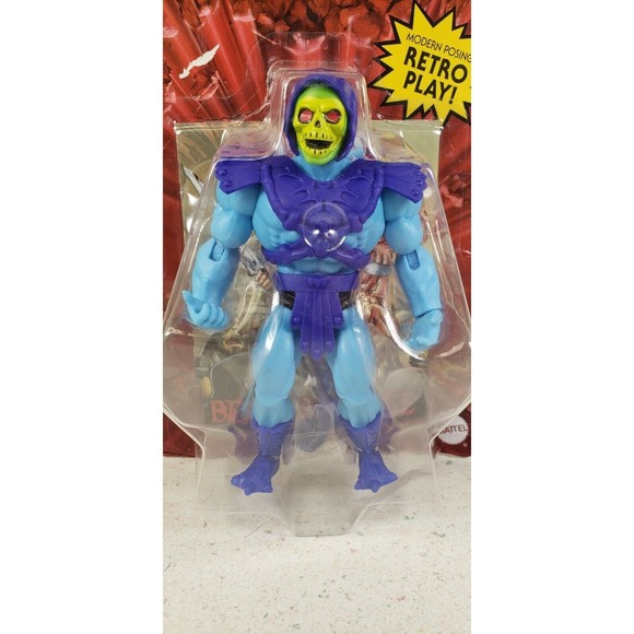 Masters of the Universe Origins Retro Play Skeletor 5.5 in. Action Figure Toy - Picture 2 of 12